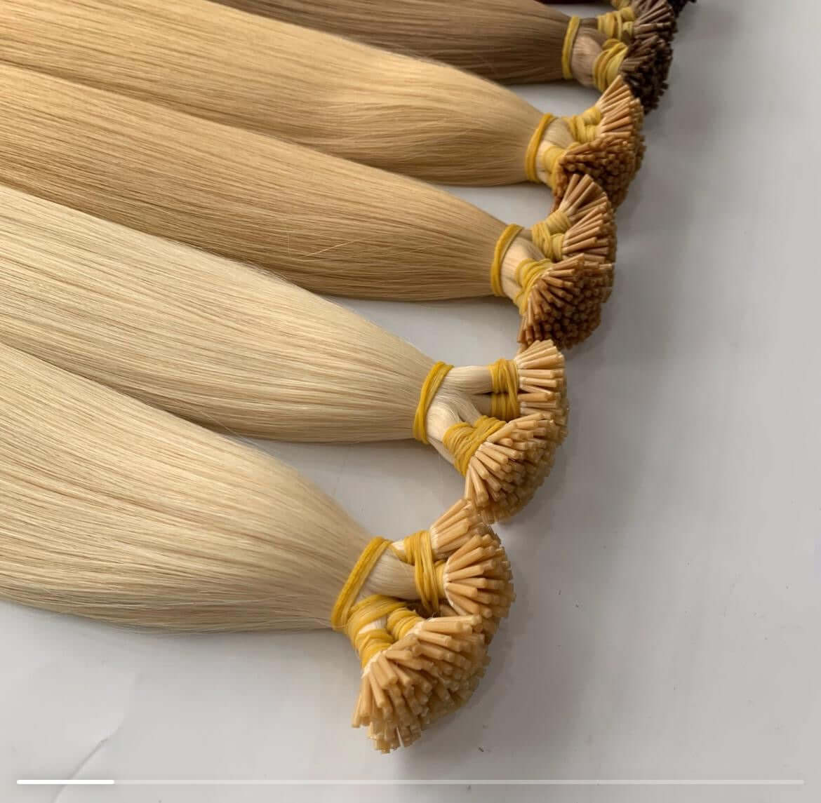 Clip-In- und Pferdeschwanz-Haarverlängerungen – 100 % vietnamesisches Echthaar. 100 g